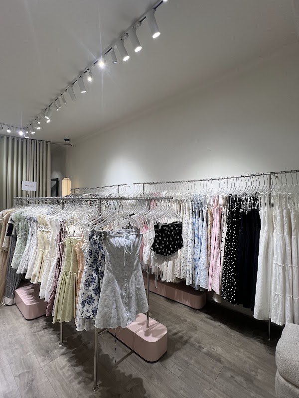 Clothes Bar 4