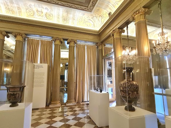 Italian Cultural Institute 3
