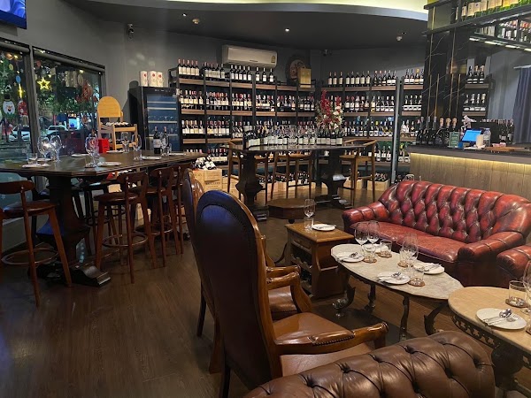 GEN WINE BAR