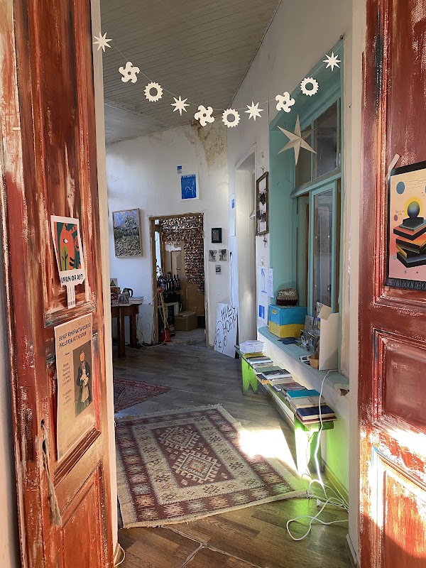 Itaka Books