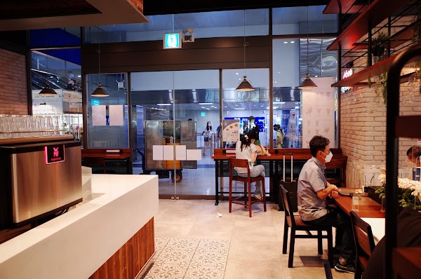 B&C Bakery Busan stn. Branch