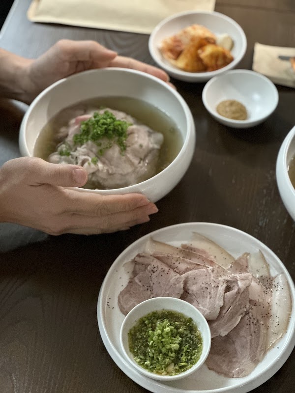 월하동 Wolhadong - Korean traditional pork soup Gomtang 5