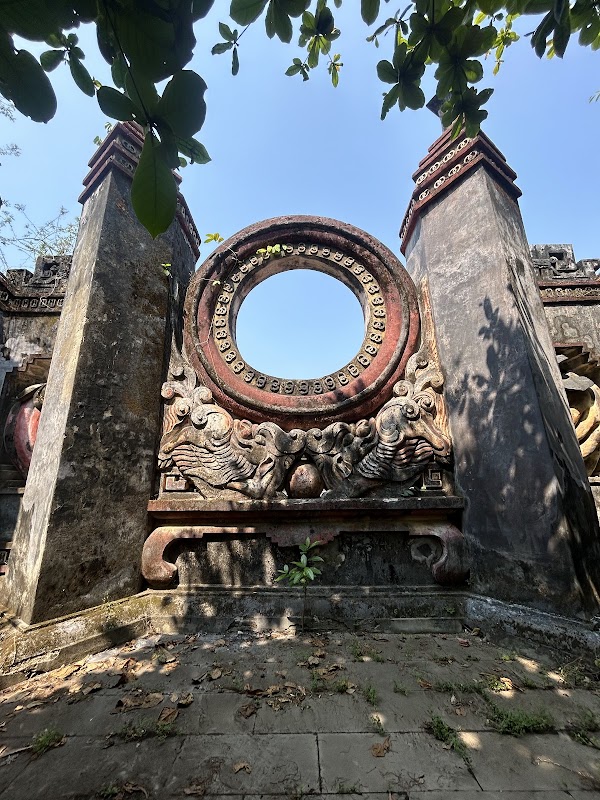 Ba Mu Temple Gate 3