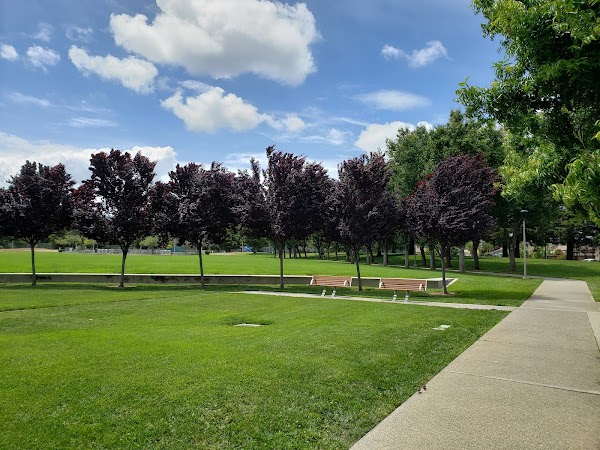 Quinlan Community Center 4