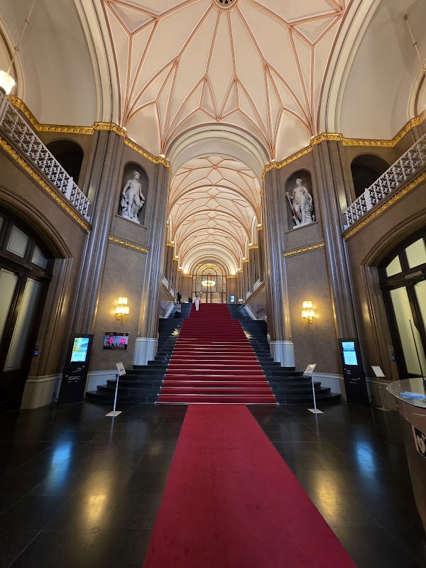 Red City Hall 4