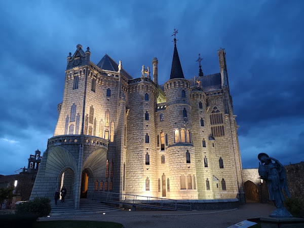 Palace of Gaudí Astorga 5