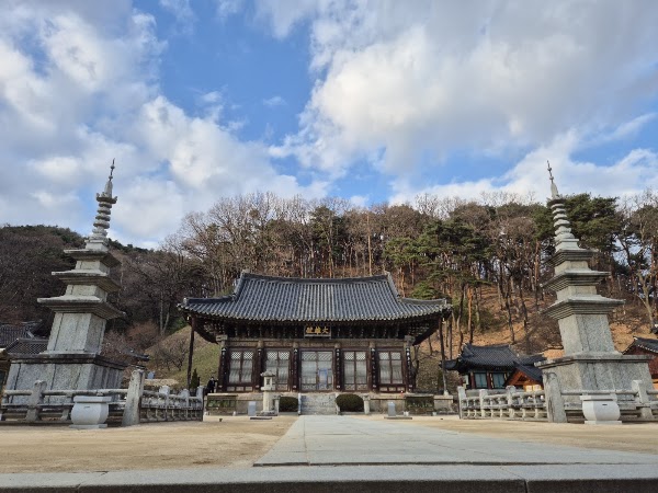 직지사 대웅전 1