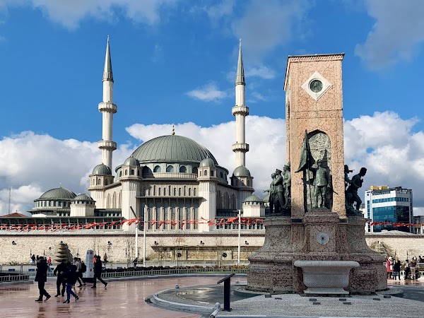 Taksim Square 4