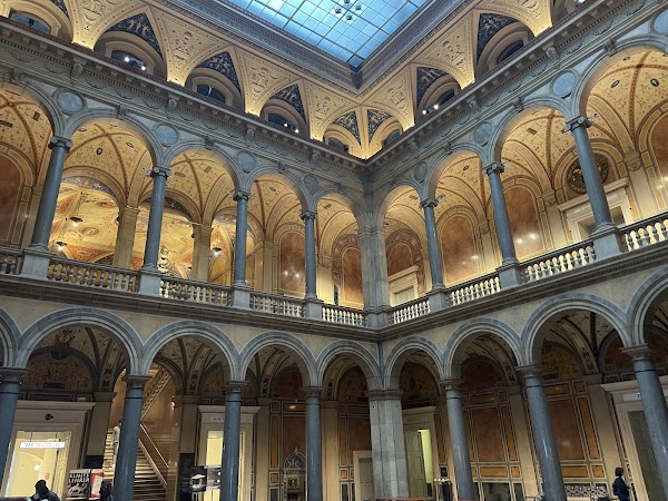 Museum of Applied Arts 1