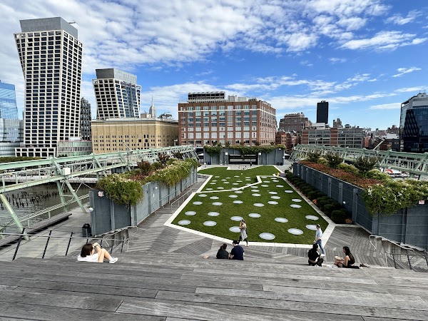 Pier 57 Rooftop Park 4
