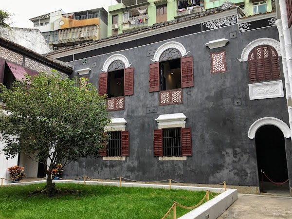 Mandarin's House