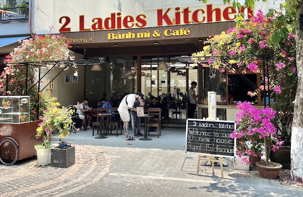 2 Ladies Kitchen - Banh mi & coffee