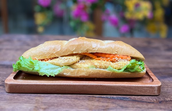 2 Ladies Kitchen - Banh mi & coffee 4