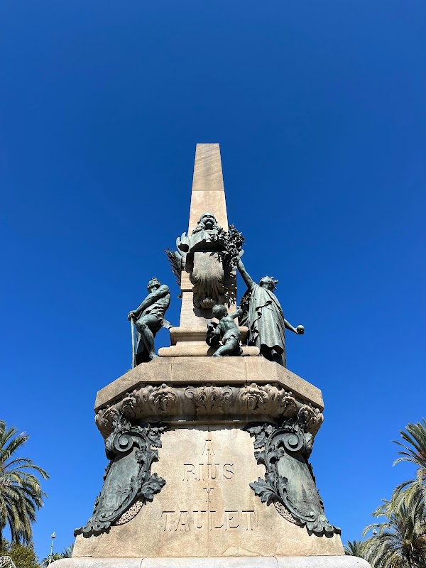 Luís de Camões Monument 3