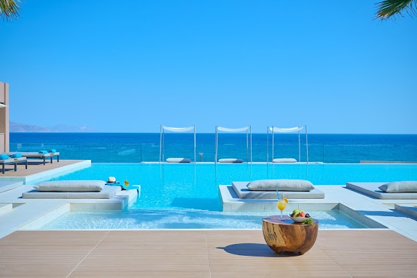 OROS Luxury Beach Resort