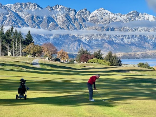 Queenstown Golf Club 1