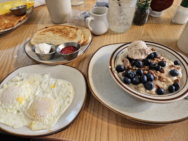 SweetMilk Breakfast & Lunch 4