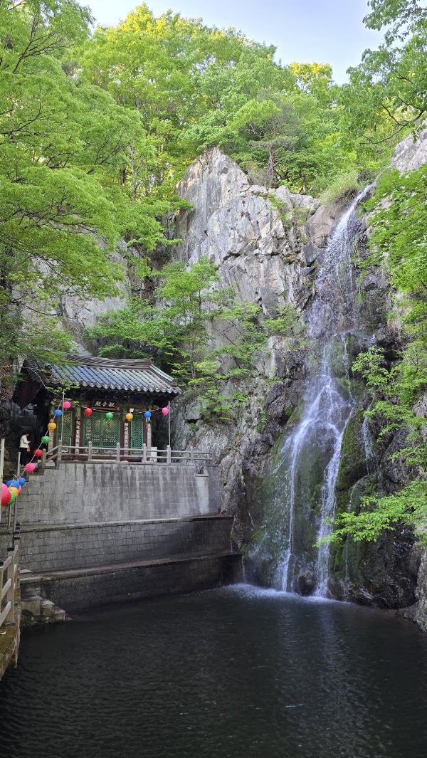 Honglyongsa 1
