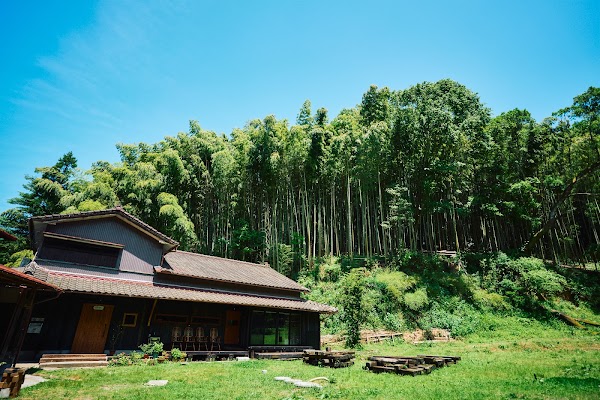 hostel+cafe たね