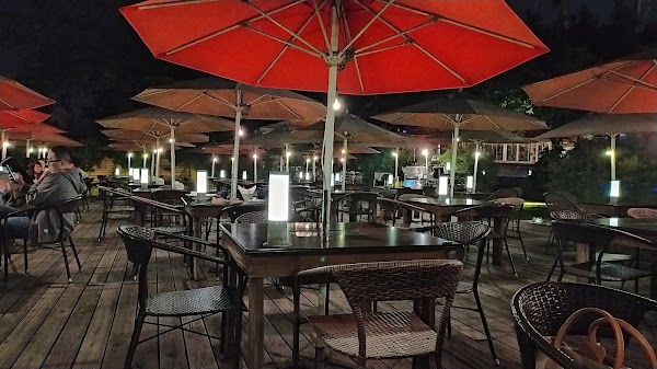Skyline Cafe and Pizzeria