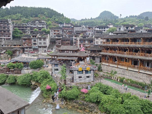 Furong Town Baihe Wharf Inn 1