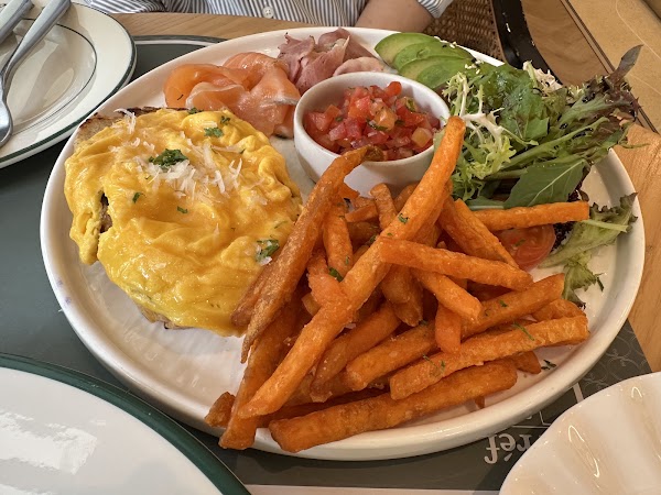 Préf Café & Bar 4