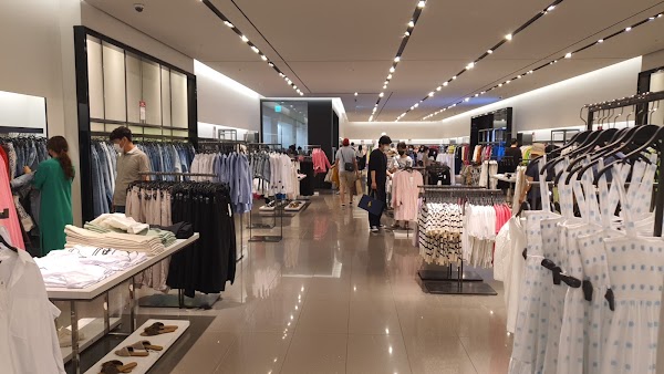 ZARA Myeong-dong Noon Square Flagship Store 2