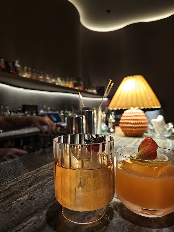 Dry Wave Cocktail Studio 3