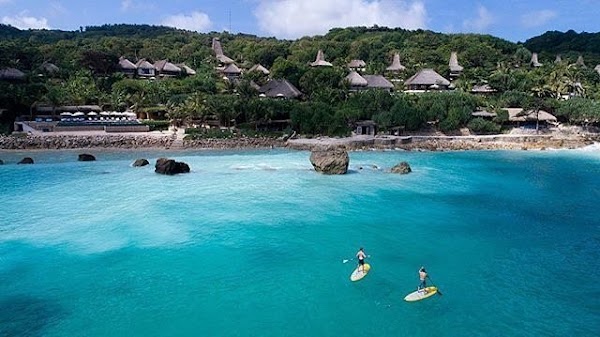 Pantai Ratenggaro