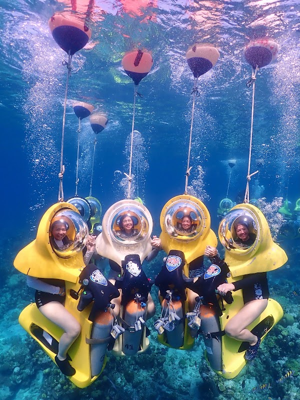 BOSS Underwater Adventure Roatan 1