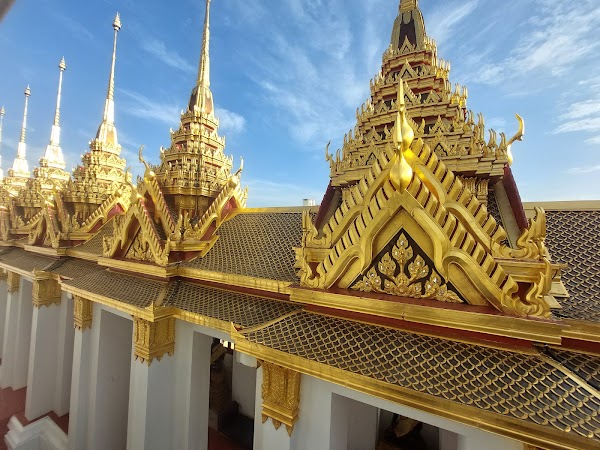 Ratchanatdaram Worawihan Temple (Loha Prasat) 5