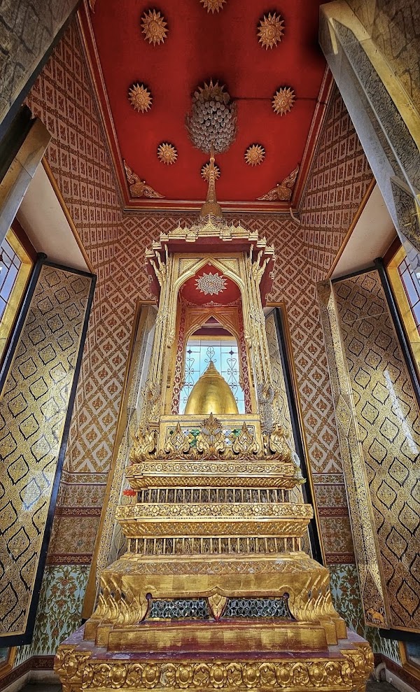 Ratchanatdaram Worawihan Temple (Loha Prasat) 3