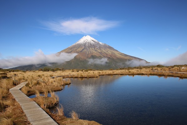 Pouakai Circuit Reflective Tarn 1