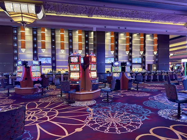 Mandalay Bay 4