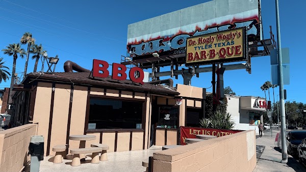 Dr. Hogly Wogly's Tyler Texas BBQ