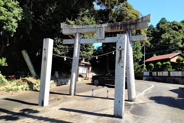 Shohachiman Shrine 3