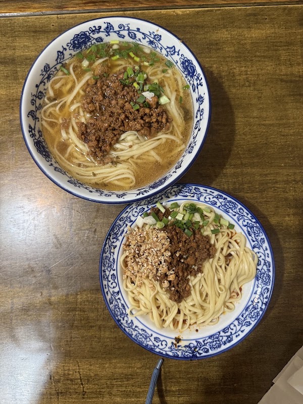 Laochengdu Sanyang Noodles 5