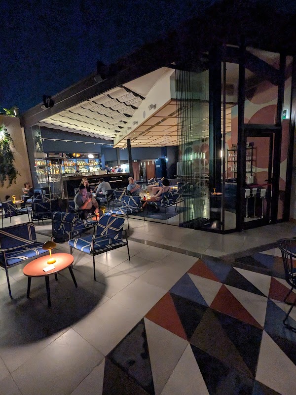 Paparazzo Bar & Rooftop 3