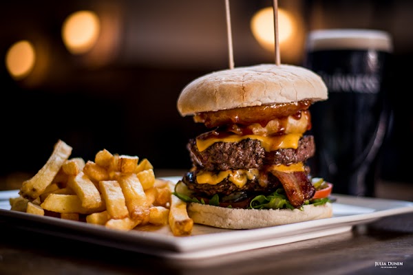Ma Nolan's Irish Pub 5