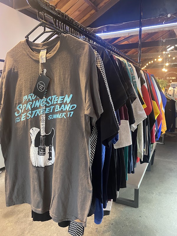 Blank & Collab Store 2