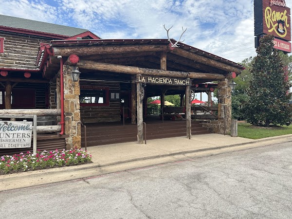 La Hacienda Ranch 3