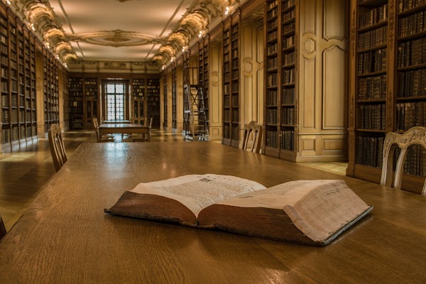 Bibliothèque bénédictine 1