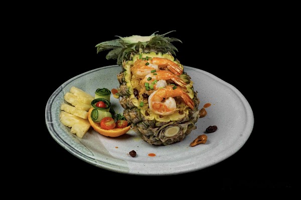 Pineapple Clubstaurant & Dispensary Samui 5