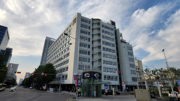 Jeonil Building 245 2