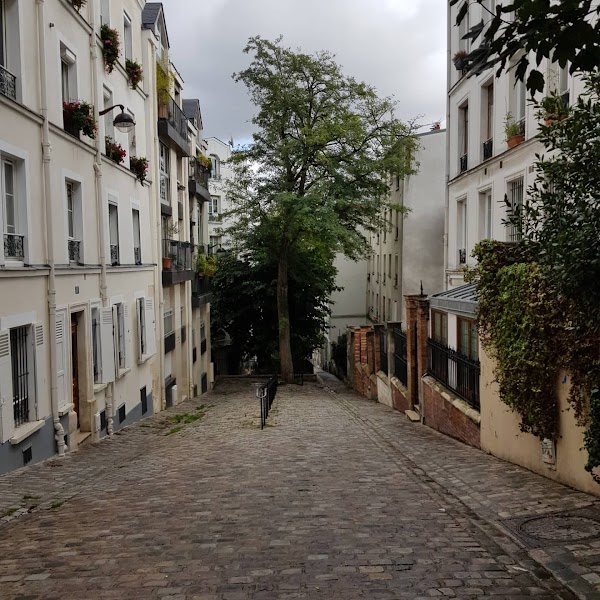 rue du Chevalier-de-La-Barre 5