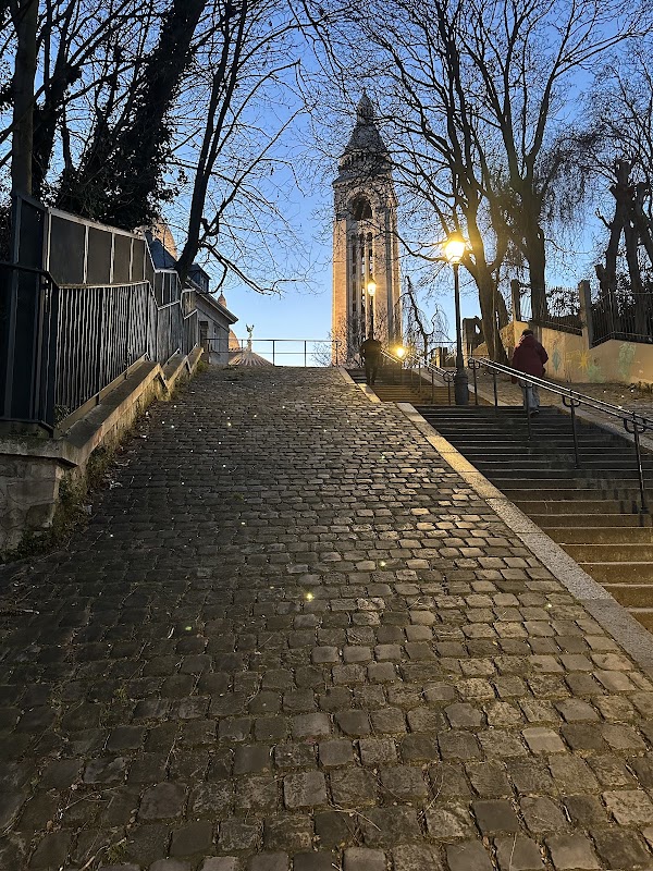 rue du Chevalier-de-La-Barre 2