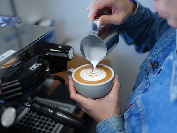 Nomad Coffee Stand 4