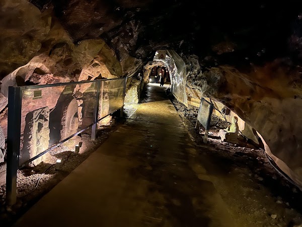 Enoshima Iwaya Cave 3
