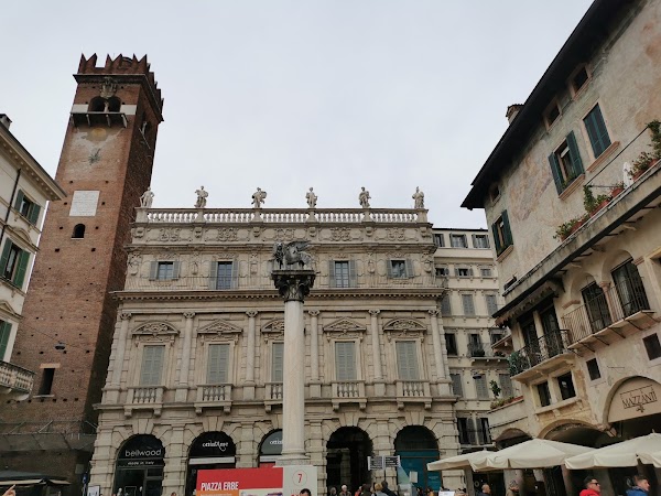 Piazza delle Erbe 1