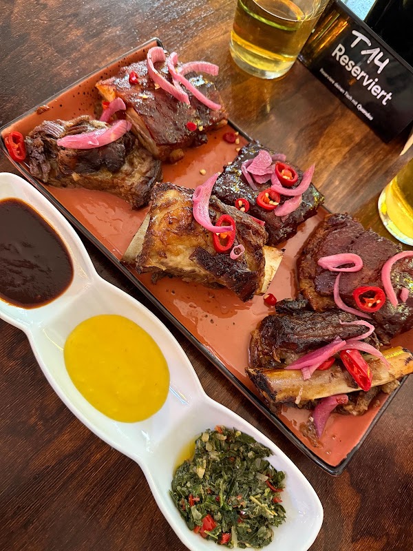 THE SMOKEHOUSE BAR & BBQ 3